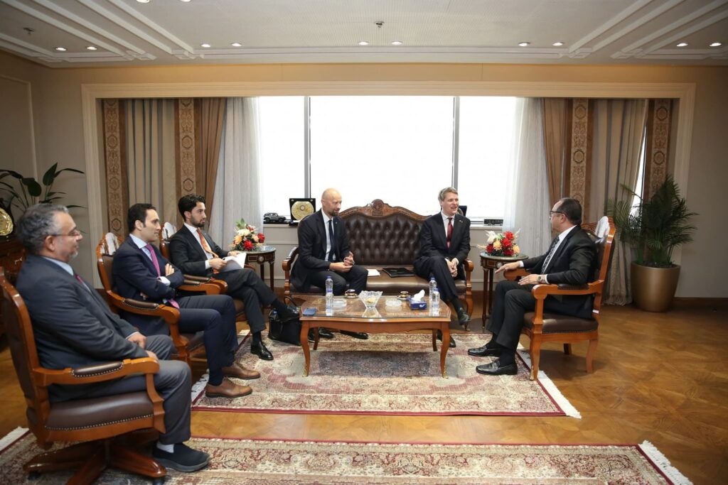 fb_img_17599455717645133909985633202426-1024x683 وزير قطاع الأعمال العام يستقبل وزير التنمية الدولية النرويجي لبحث تعزيز التعاون الاقتصادي