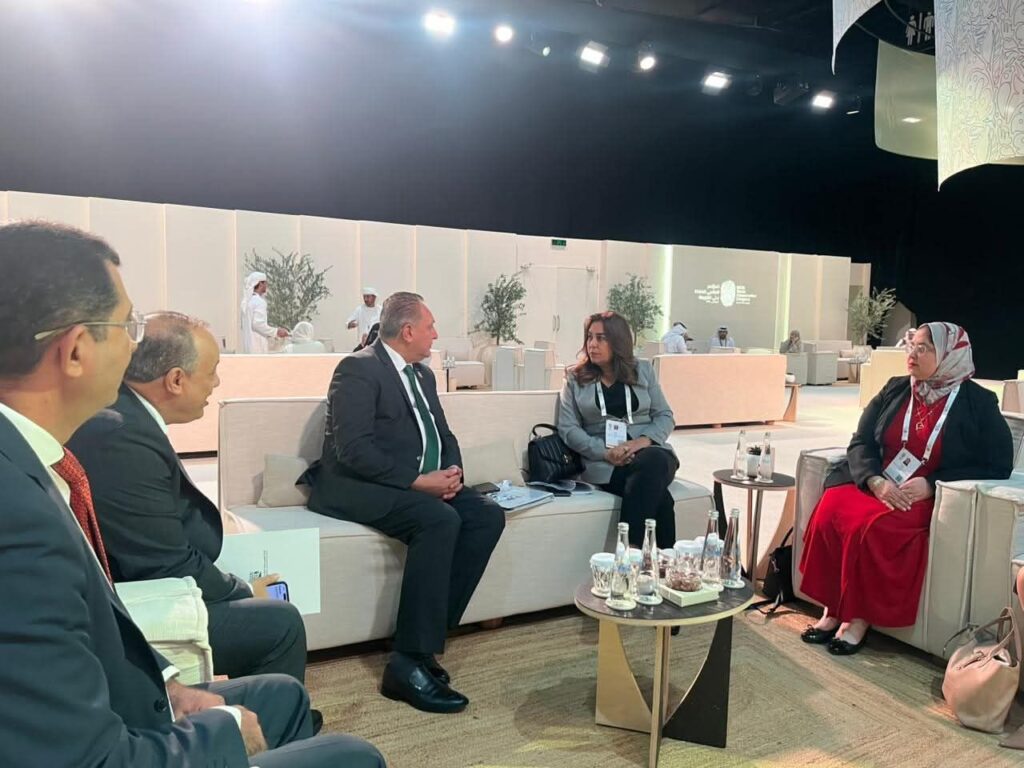 fb_img_17600064302424078855705073175310-1024x768 على هامش المشاركة في المؤتمر العالمي للحفاظ على الطبيعة بأبو ظبي: