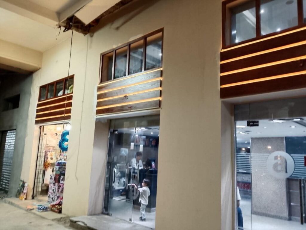 fb_img_17600899679974384543074050881084-1024x768 وزيرة التنمية المحلية تتابع مستجدات تنفيذ مشروع تطوير شارع إبراهيم بمنطقة الكوربة بمصر الجديدة بالقاهرة