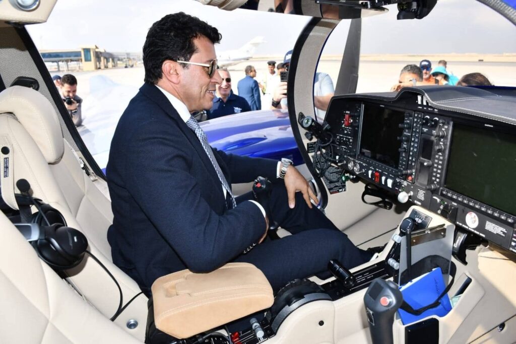 fb_img_1760203797566317174765297396927-1024x683 وزير الشباب والرياضة يشهد انطلاق رالي الطائرات “Fly In Egypt 2025”