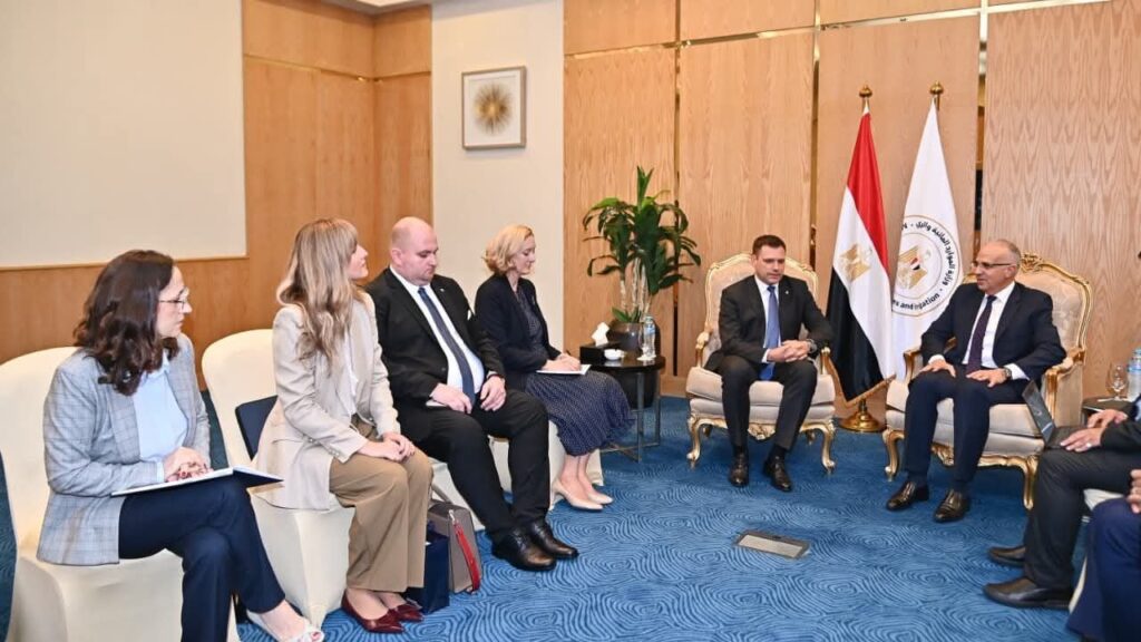 fb_img_17602166126415556304431896262633-1024x576 قبيل انطلاق "أسبوع القاهرة الثامن للمياه" .. الدكتور سويلم يلتقي نائب رئيس الوزراء ووزير البيئة بجمهورية سلوفاكيا