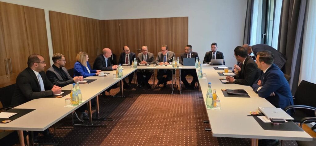 fb_img_17602948414906363911874810659774-1024x473 على هامش فعاليات قمة الصحة العالمية ببرلين..- نائب رئيس مجلس الوزراء ووزير الصحة يلتقي الرئيس التنفيذي لمعهد WifOR الألماني