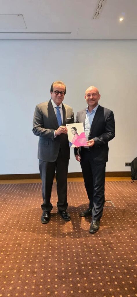 fb_img_17602948444322067411696503862343-473x1024 على هامش فعاليات قمة الصحة العالمية ببرلين..- نائب رئيس مجلس الوزراء ووزير الصحة يلتقي الرئيس التنفيذي لمعهد WifOR الألماني