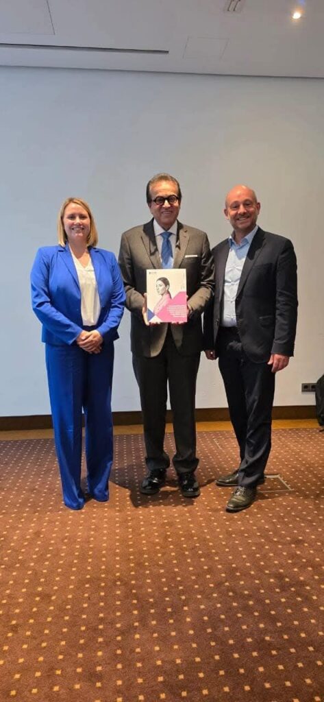 fb_img_17602948471843437910410665675546-473x1024 على هامش فعاليات قمة الصحة العالمية ببرلين..- نائب رئيس مجلس الوزراء ووزير الصحة يلتقي الرئيس التنفيذي لمعهد WifOR الألماني