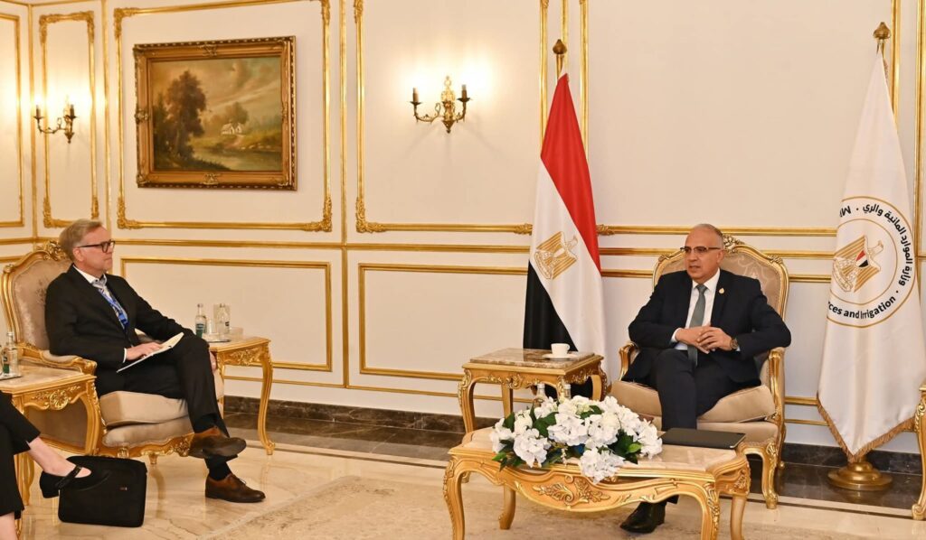 fb_img_17603526163407016750001176555822-1024x598 الدكتور سويلم يلتقي المبعوث الفنلندي للمياه ضمن فعاليات "أسبوع القاهرة الثامن للمياه"