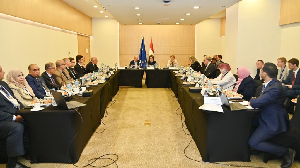 fb_img_17603543627891346577994582241340-1024x576 عقد جلسة "الحوار الاستراتيجي بين مصر والاتحاد الأوروبي" برئاسة الدكتور سويلم ومفوضة الاتحاد الأوروبي ضمن فعاليات "أسبوع القاهرة الثامن للمياه"