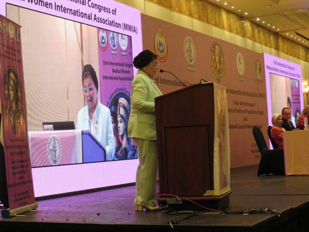 fb_img_17603659731631148950398089486630-1024x768 نائبة وزير الصحة تشارك في المؤتمر الثالث والثلاثين لجمعية النساء الطبيبات الدولية وتؤكد: صحة المرأة وتمكينها أساس التنمية المستدامة