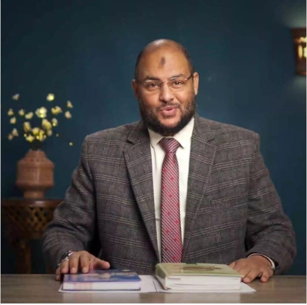 fb_img_17603697875985810471770523013939-1024x1019 أصدر السيد الرئيس عبد الفتاح السيسي قرارًا بتعيين الدكتور/ زين العابدين كامل سيد عبد الحميد - عضوًا بمجلس الشيوخ المصري