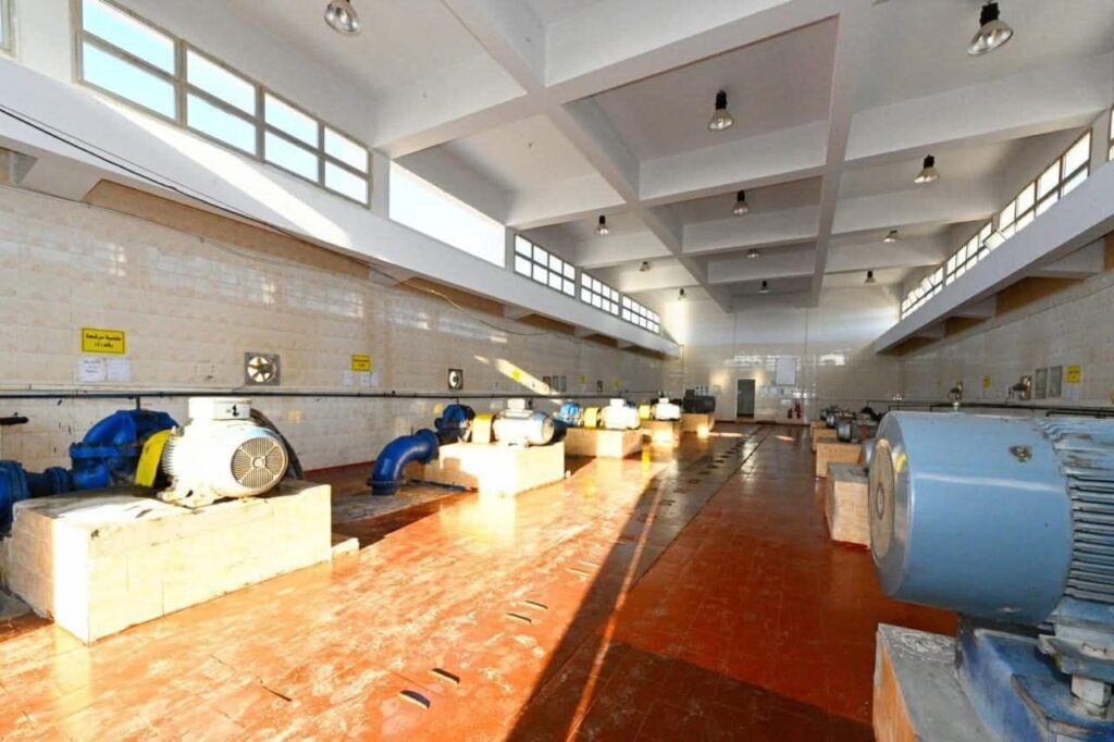 fb_img_17603808767345845070200356512879-1024x682 في ختام جولتهما بعدد من المشروعات بالمحافظة:- وزير الإسكان ومحافظ أسيوط يتفقدان محطة تنقية مياه الشرب وأعمال الطرق والمحاور والممشى السياحي ومشروع "سكن كل المصريين" بمدينة أسيوط الجديدة