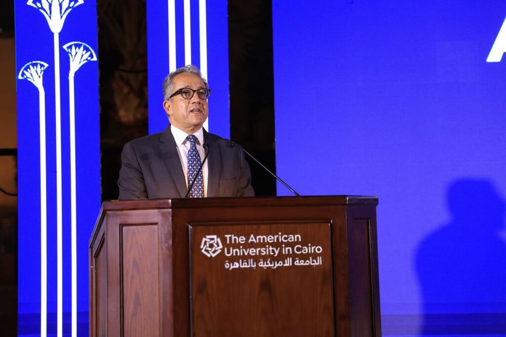 fb_img_1760432232960917744005725672601-1024x682 وزير التعليم العالي يشهد فعالية حول "تعزيز ثقافة وتراث مصر" بالجامعة الأمريكية