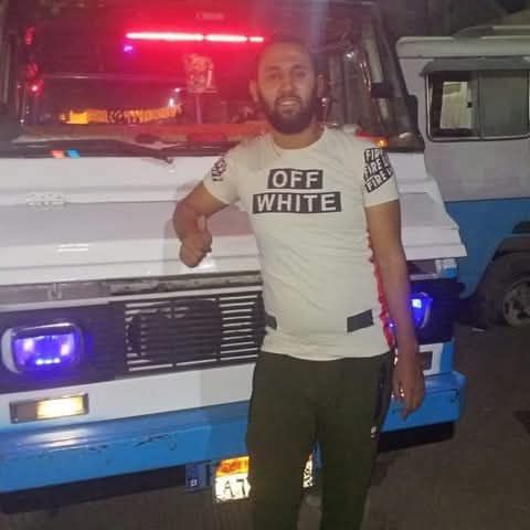 fb_img_17604350912705974395859900907952 الراجل اللى فى الصوره ده يا جماعه شغال على ميكروباص