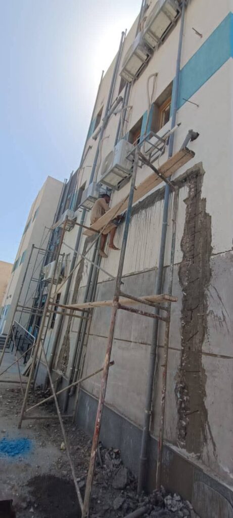 fb_img_1760443889250828162086853373400-461x1024 وزير العمل : حملات التفتيش على المواقع الانشائية مُستمرة في كل المحافظات للتأكد من الالتزام بمبادئ "السلامة والصحة المهنية"..