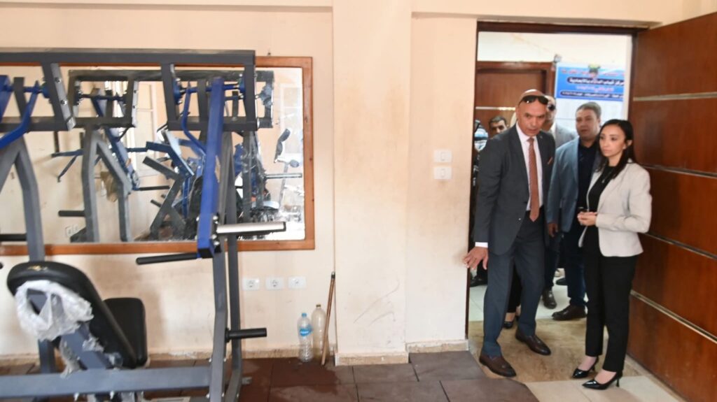 fb_img_17604456342767013975565408287781-1024x575 محافظ البحيرة تتفقد عدد من المشروعات الخدمية بقرية الأبعادية بدمنهور