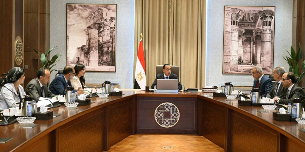 fb_img_17604496918972748471495652561640-1024x512 رئيس الوزراء يتابع آليات وضوابط فحص ومراقبة السلع والمنتجات