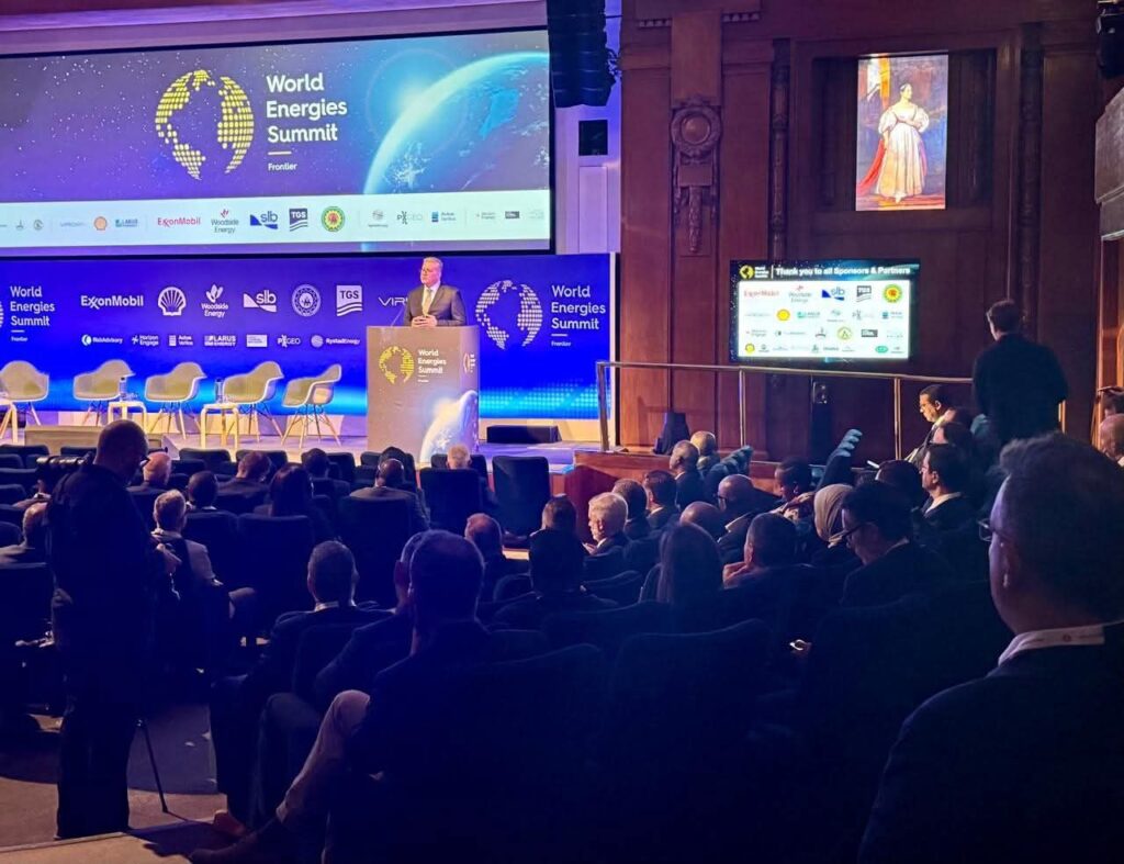 fb_img_17604499956313976182356140103659-1024x787 في القمة العالمية للطاقة بلندن..- وزير البترول والثروة المعدنية: حفر 480 بئرًا استكشافية جديدة باستثمارات 5.7 مليارات دولار