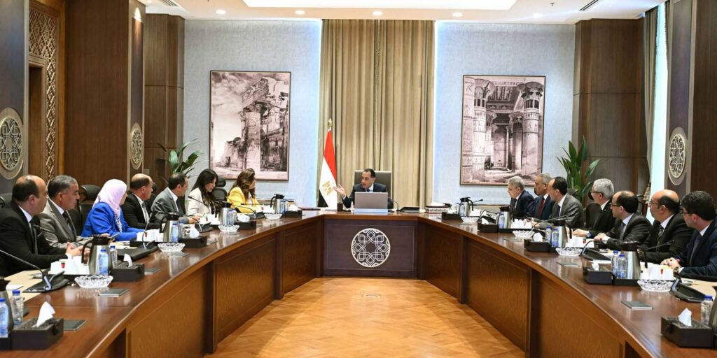 fb_img_17604501990534286661311133881203-1024x512 رئيس الوزراء يتابع الموقف التنفيذي لأعمال تطوير ورفع كفاءة بحيرة البردويل