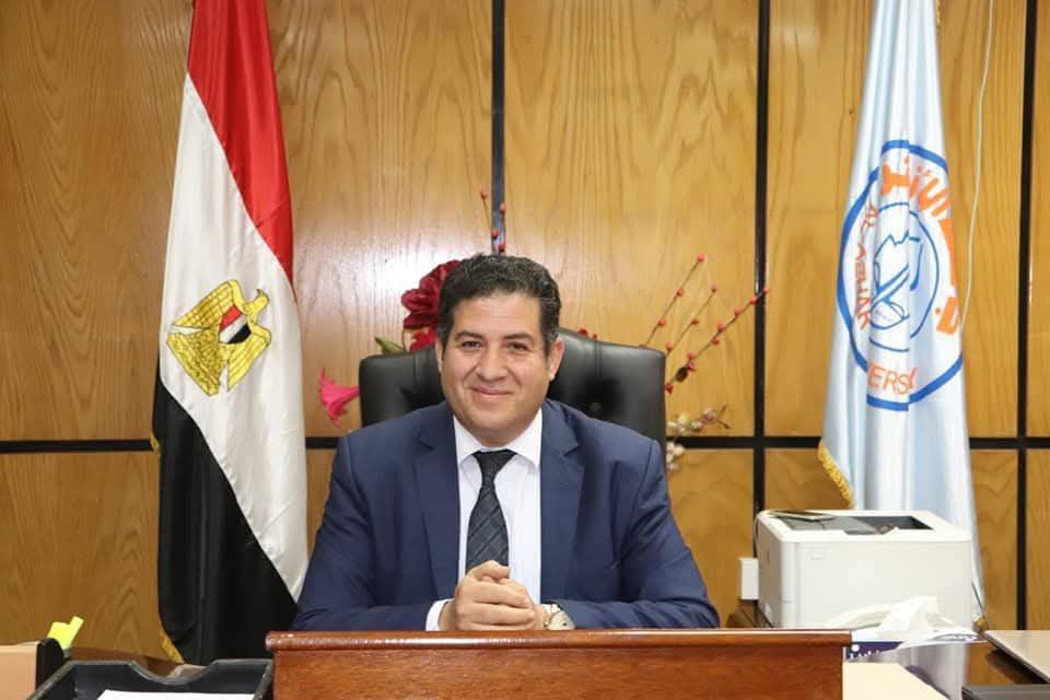 fb_img_17604606882736959801910758492216 الدكتور مصطفى عبد الغني نائبًا لرئيس جامعة الأزهر لفرع البنات