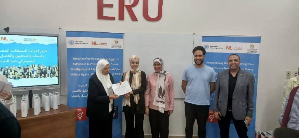 fb_img_17605090916392815544853526766223-1024x473 الشباب والرياضة "ومكتب الأمم المتحدة المعني بالمخدرات والجريمة يطلقان جولات التوعية بالعنف الرقمي تجاه الفتيات علي مستوي المحافظات*