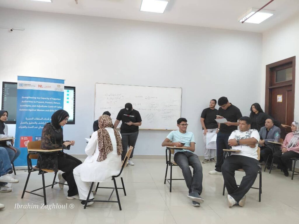 fb_img_17605091017287969735797767820590-1024x768 الشباب والرياضة "ومكتب الأمم المتحدة المعني بالمخدرات والجريمة يطلقان جولات التوعية بالعنف الرقمي تجاه الفتيات علي مستوي المحافظات*