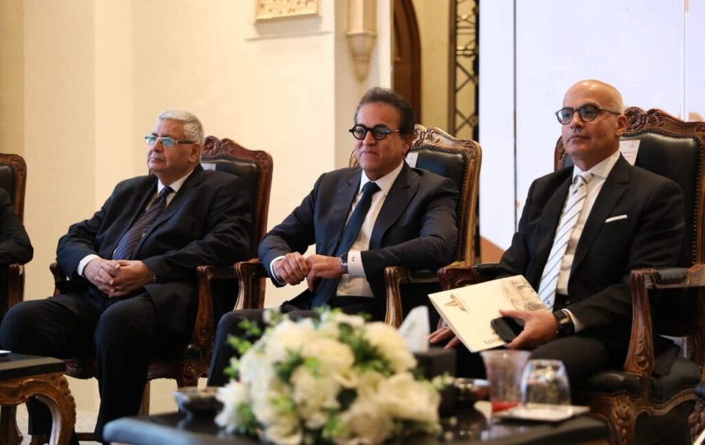 fb_img_17605092024724593749430632485401-1024x646 الدكتور خالد عبدالغفار يشهد افتتاح المؤتمر الدولي الخامس لكلية طب الأسنان بجامعة عين شمس