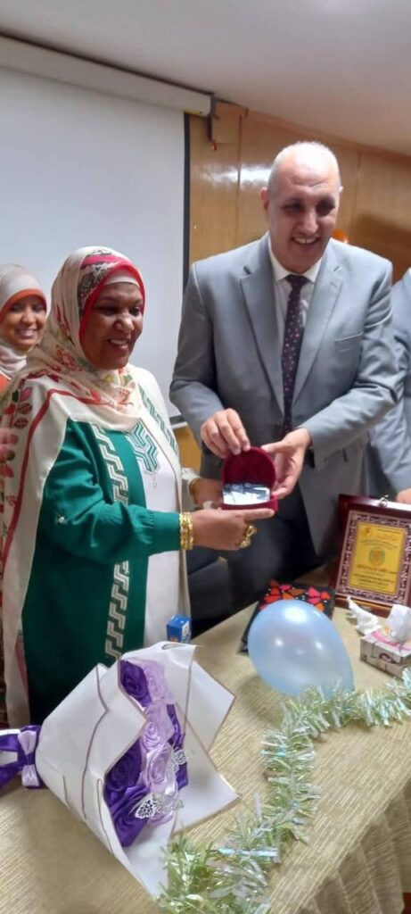 fb_img_17605093483172349152724786536342-461x1024 رئيس كهرباء مصر العليا" يشهد حفل تكريم "حكمت ابو زيد" لبلوغها سن المعاش، بحضور قيادات الشركة.