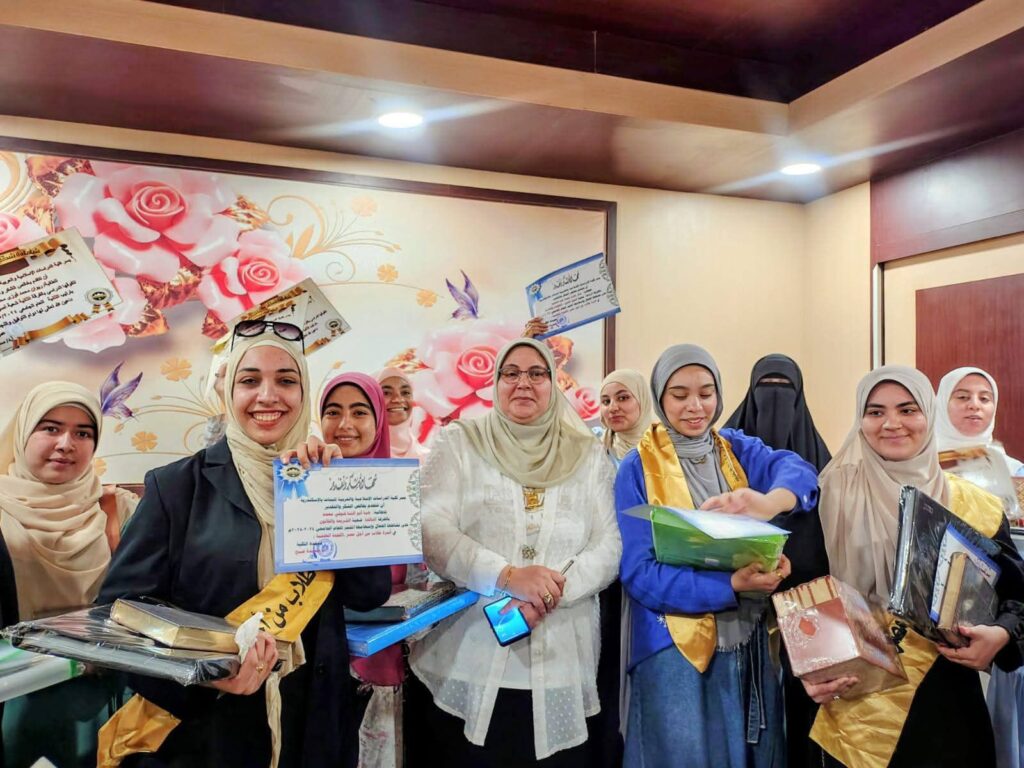 fb_img_1760532636710639520208655042231-1024x768 كلية الدراسات الإسلامية والعربية للبنات بالإسكندرية تحتفل بذكرى نصر أكتوبر وتكرم المتفوقات والمتميزات في الأنشطة الطلابية