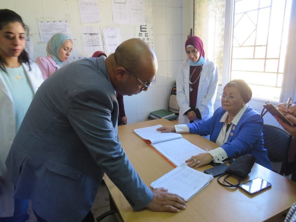 fb_img_17607772492949126397254390262582-1024x768 ضمن جولتها الميدانية في محافظة الإسكندرية..• نائب وزير الصحة تتفقد وحدة طب أسرة الذراع البحري وتعقد اجتماعًا تنسيقيًا لضبط معدلات الولادات القيصرية في الإسكندرية