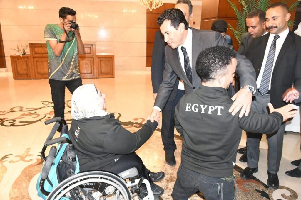 fb_img_1760810876026738019092563278693-1024x682 تحت رعاية رئيس مجلس الوزارء...▪︎وزير الشباب والرياضة يشهد مراسم تسليم علم بطولة العالم لرفع الأثقال البارالمبي من مصر إلى البحرين بحضور ممثلي اللجان البارالمبية الدولية والمصرية والبحرينية