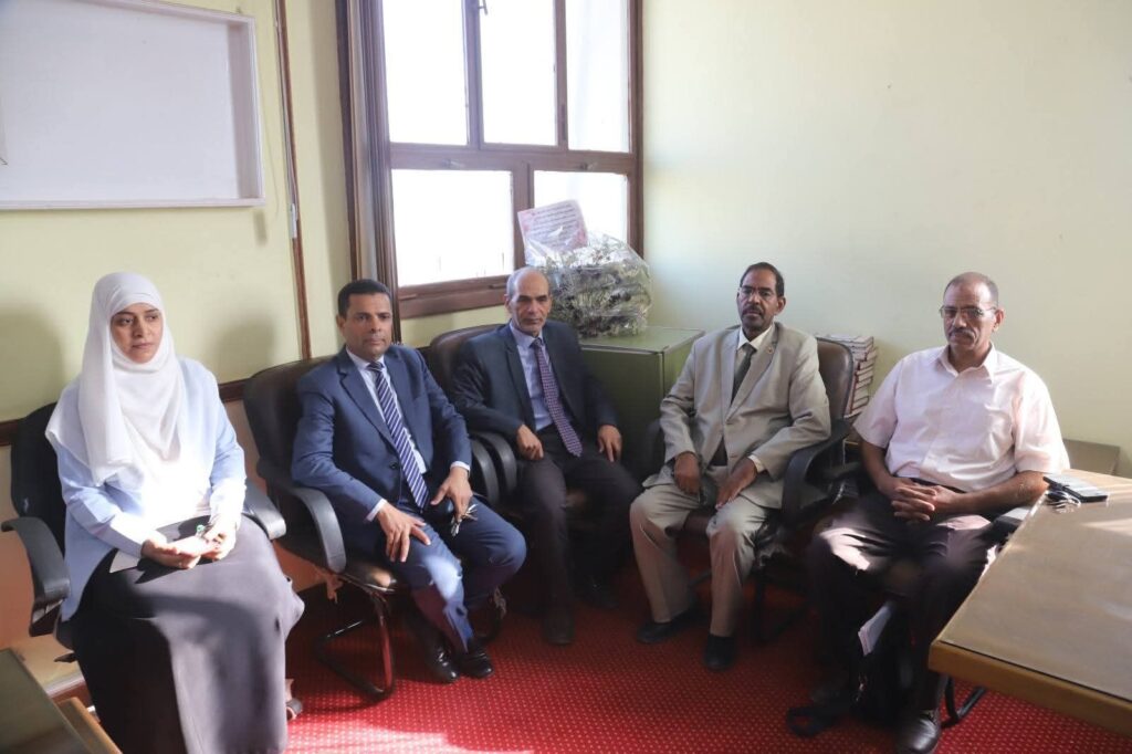 fb_img_17608842201769082373264365401696-1024x682 رئيس جامعة قنا يستقبل وفد الهيئة القومية لضمان جودة التعليم والاعتماد
