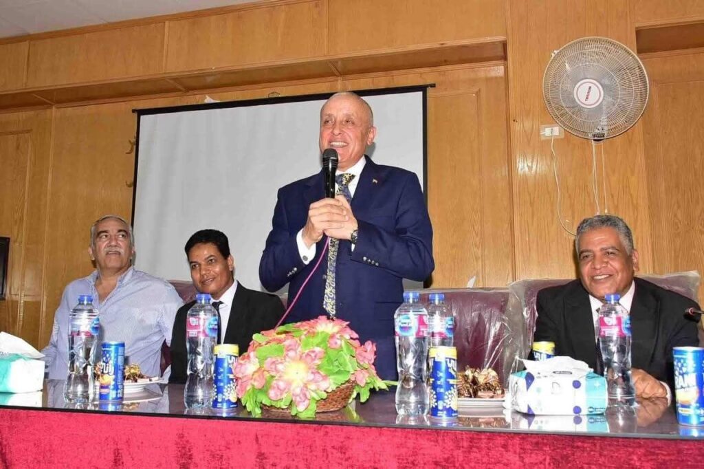 fb_img_17609068881215544242198066522886-1024x682 محافظ الأقصر يزور كلية البنات الأزهرية بطيبة ويطلع على دور معهد التمريض الملحق بها في دعم القطاع الصحي