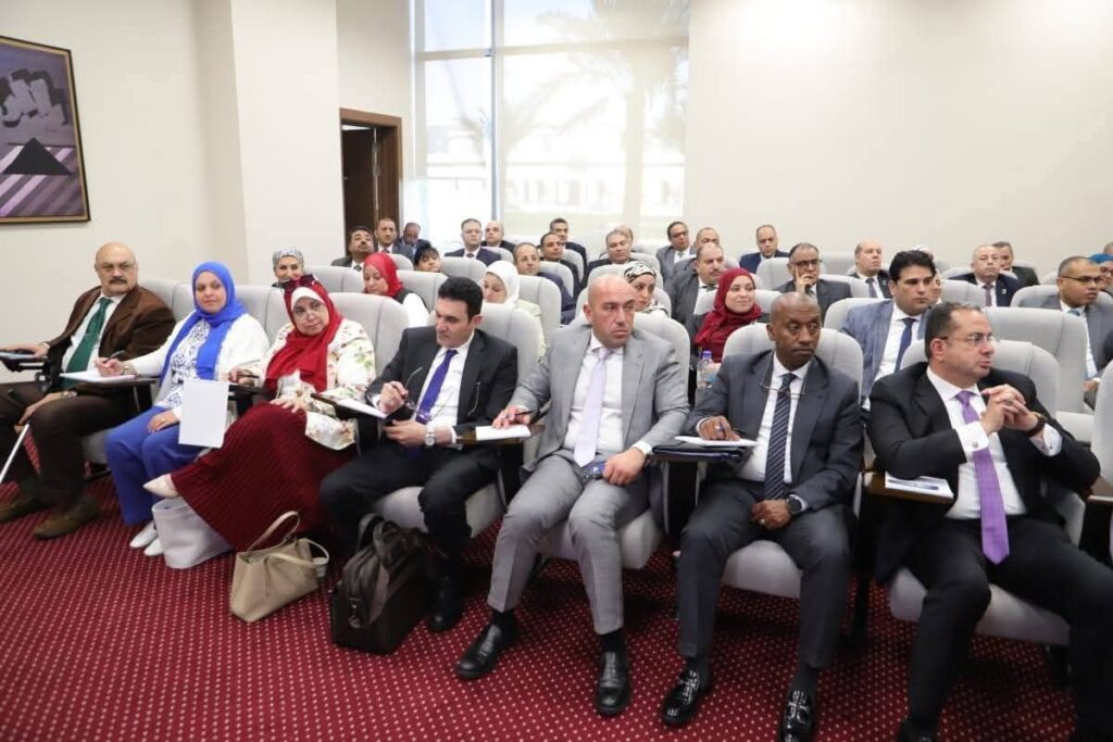 fb_img_17609423615012574998452327319780-1024x683 وزير العمل" يفتتح ورشة تثقيفية حول قانون العمل الجديد بمقر وزارة البترول