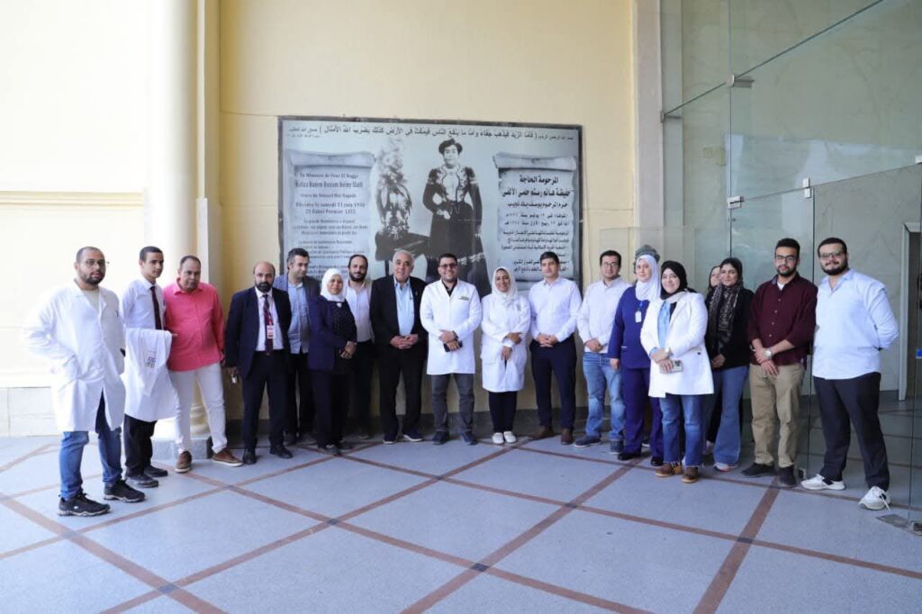 fb_img_17610405210577360328466285791541-1024x682 وزارة الصحة تنظم قافلة طبية متخصصة في أمراض الجهاز الهضمي بمستشفى العجوزة بمشاركة الخبير العالمي كريم أبو المجد