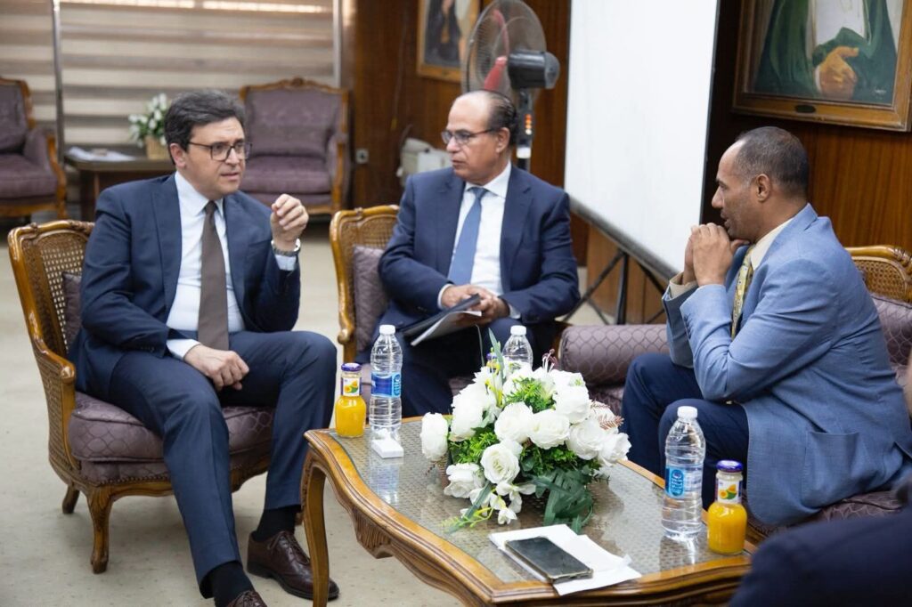 fb_img_17610416566755404171043748533178-1024x682 وزير الثقافة يتفقد الهيئة المصرية العامة للكتاب ويتابع الاستعدادات لمعرض "القاهرة للكتاب"