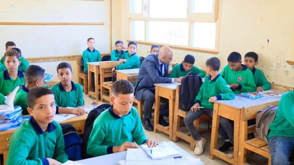 fb_img_17610441065535548970278189041839-1024x576 وزير التربية والتعليم يواصل جولاته الميدانية فى محافظات الصعيد ويزور عددًا من المدارس بمحافظة سوهاج لمتابعة سير العملية التعليمية