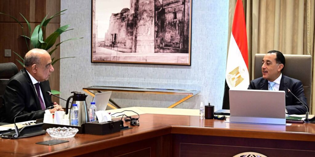 fb_img_17610735012995201147468122549986-1024x512 رئيس الوزراء" يتابع عددا من ملفات عمل وزارة الكهرباء والطاقة المتجددة