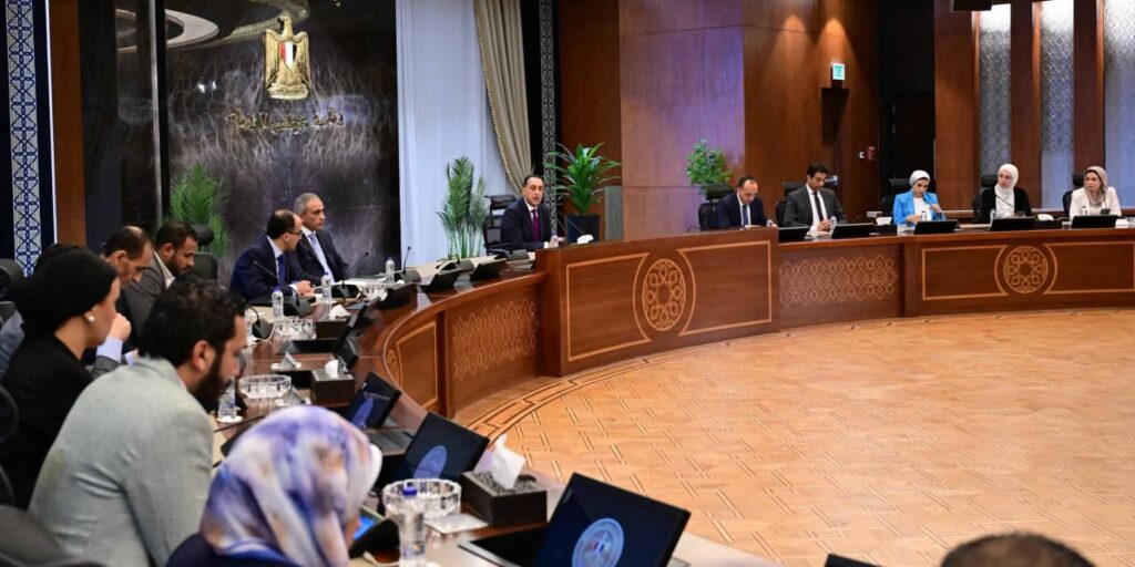 fb_img_17611417172071963540024371303756-1024x512 خلال المؤتمر الصحفي الأسبوعي:رئيس الوزراء: الحكومة على الحياد التام من جميع مرشحي الانتخابات ودور الأجهزة التنفيذية للدولة هو تيسير وتنظيم العملية الانتخابية