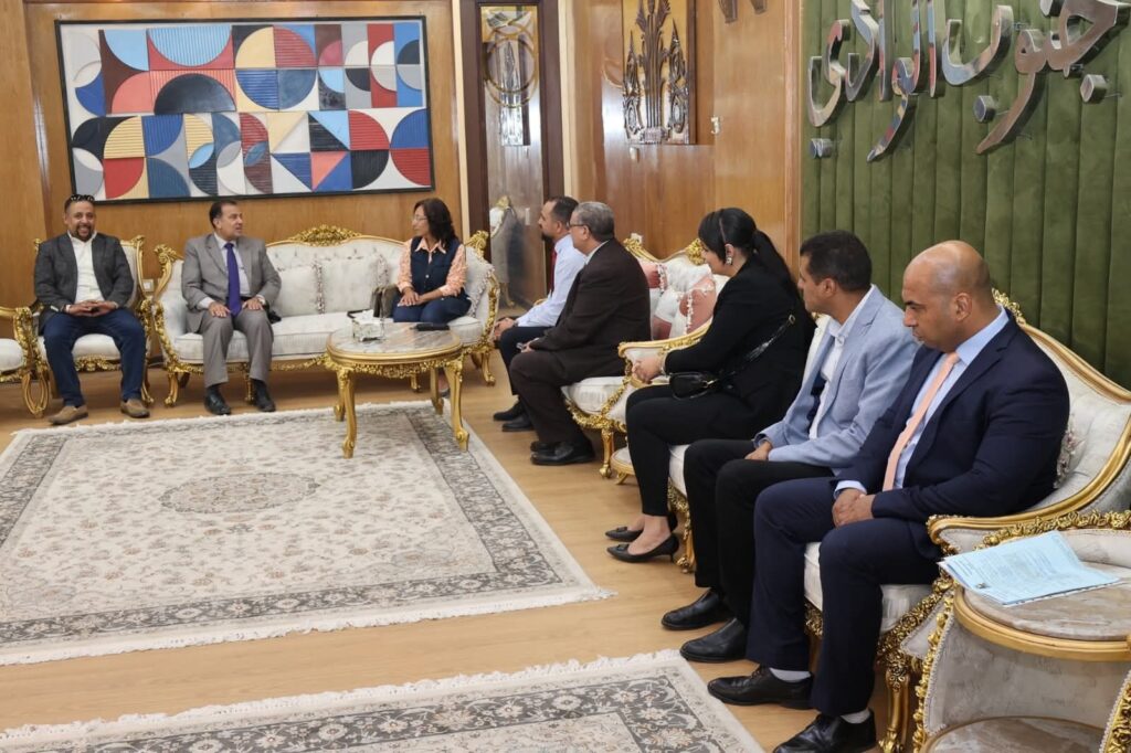 fb_img_1761214734013450816392081433330-1024x682 رئيس جامعة قنا يناقش سبل تعزيز التعاون المشترك مع البنك المصري لتنمية الصادرات