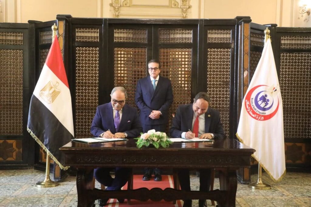 fb_img_17612172530995102556202987539318-1024x682 وزير الصحة يشهد توقيع بروتوكول تعاون بين المؤسسة العلاجية وفاكسيرا لتعزيز الرعاية الصحية وإنتاج المستحضرات الحيوية