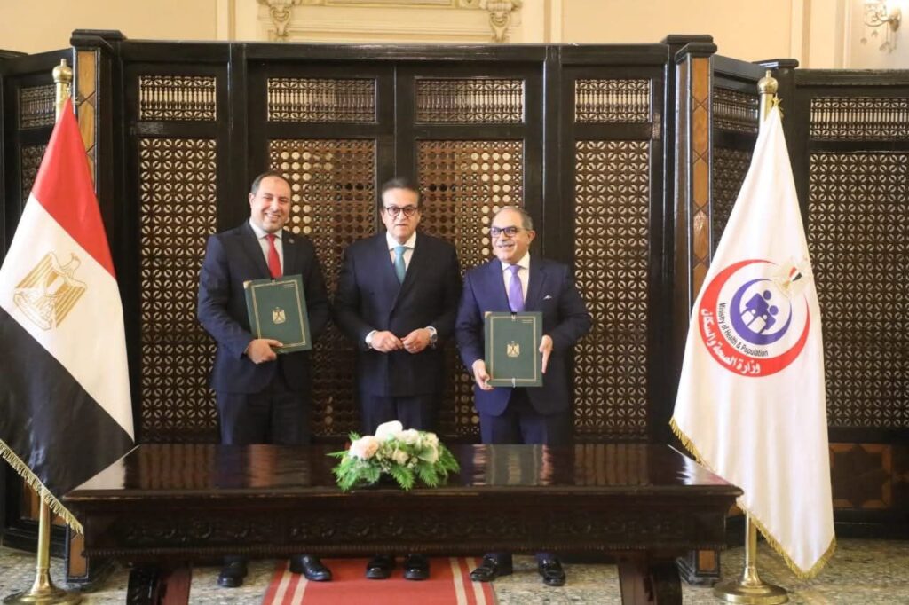 fb_img_17612172553975560980494896008409-1024x682 وزير الصحة يشهد توقيع بروتوكول تعاون بين المؤسسة العلاجية وفاكسيرا لتعزيز الرعاية الصحية وإنتاج المستحضرات الحيوية