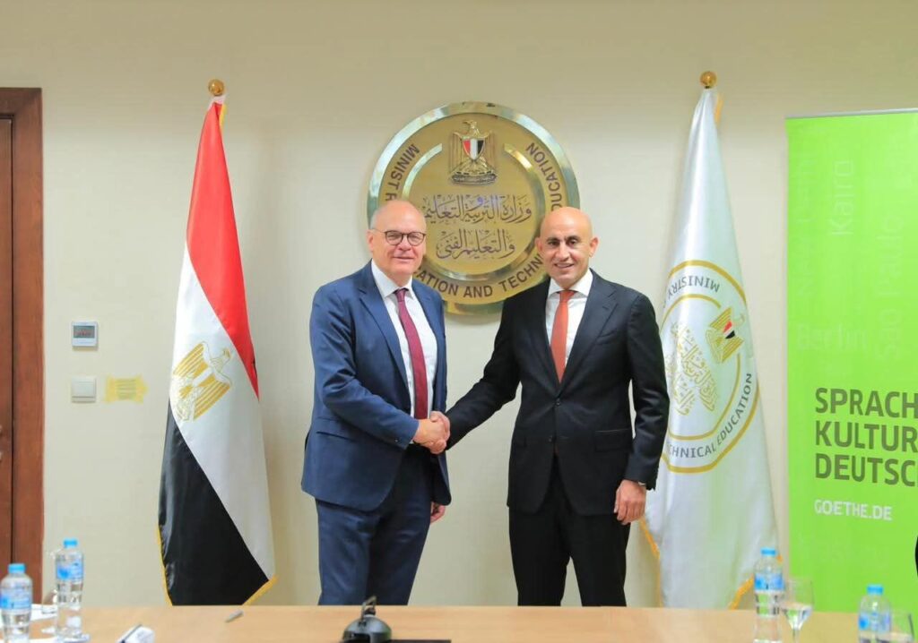 fb_img_17612173514117227852984199044554-1024x718 وزير التربية والتعليم والتعليم الفني يستقبل المدير الإقليمي لمعهد جوته لمنطقة الشرق الأوسط وشمال إفريقيا لبحث سبل تعزيز التعاون في تطوير التعليم الفني