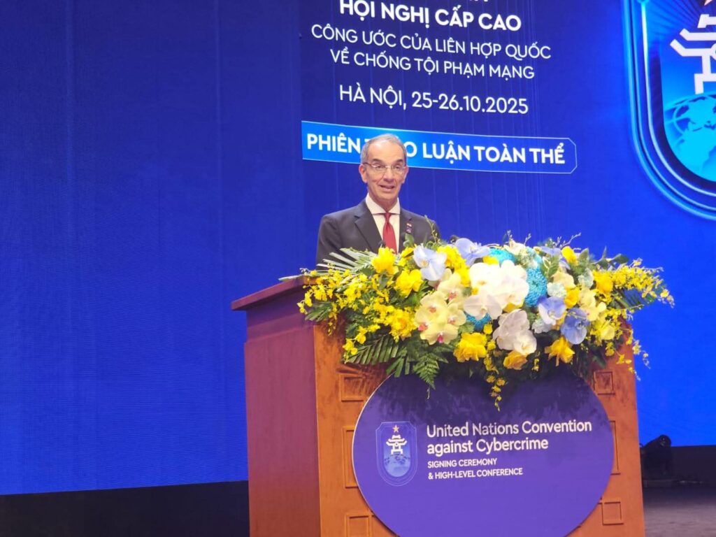 fb_img_17614013891135568332582914588682-1024x768 خلال فعاليات المؤتمر الذي استضافته العاصمة الفيتنامية هانوى..● مصر توقع على اتفاقية الأمم المتحدة لمكافحة الجريمة السيبرانية