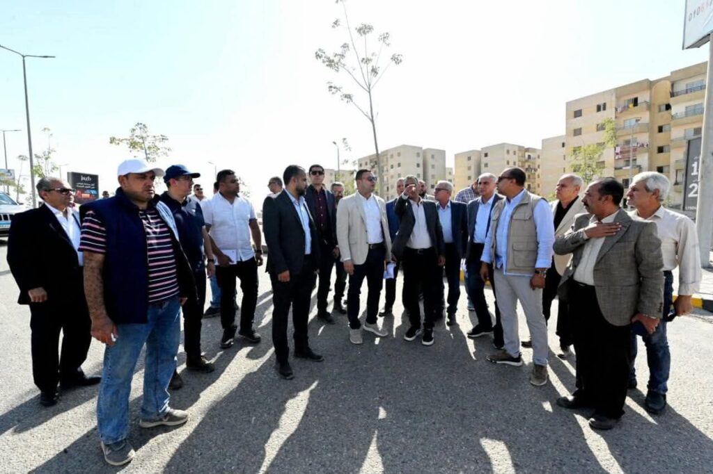 fb_img_17614015032248472617742521265313-1024x682 وزير الإسكان يتفقد مشروع المبادرة الرئاسية "سكن لكل المصريين" والطرق والمحاور والإسكان الأخضر بالعبور الجديدة