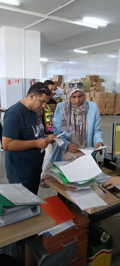 fb_img_17615536924032652351604404146375-462x1024 وزارة العمل" تشديد الرقابة الميدانية واتخاذ الإجراءات القانونية تجاه المنشآت المخالفة