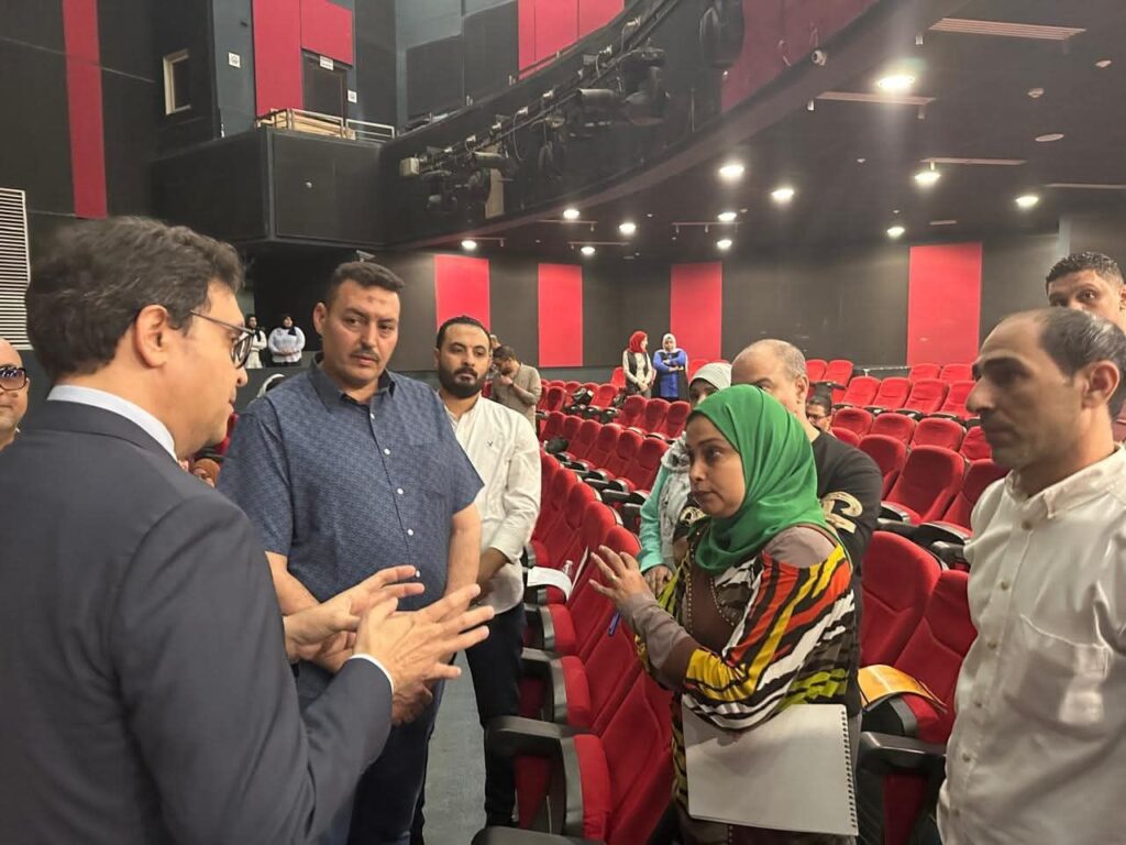 fb_img_17615557180572775051712134941211-1024x768 في إطار جولاته المكثفة لمتابعة سير العمل بالمواقع التابعة للوزارة..▪︎وزير الثقافة يتفقد المركز الثقافي بالجيزة ويتابع تدريب مديري المواقع بالأقاليم ويوجّه بسرعة استكمال منظومة الحماية المدنية