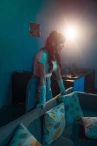 img-20251015-wa00611053587795479787590-200x300 بالفيديو.. «آية عقيل» تطرح كليب وداع بوداع على اليوتيوب