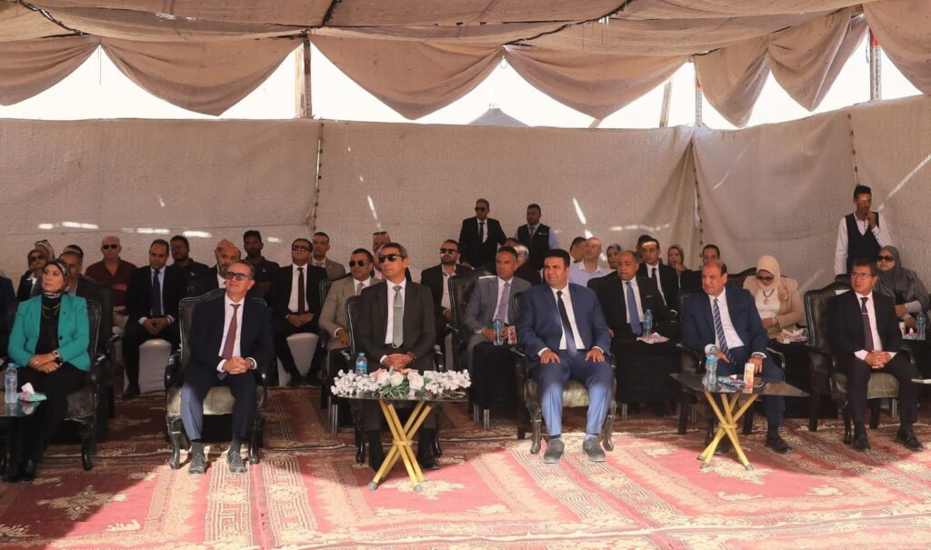 img-20251021-wa00274945513140076213561-1024x605 محافظ السويس يضع حجر الأساس لمشروعين جديدين بالمنطقة الحرة