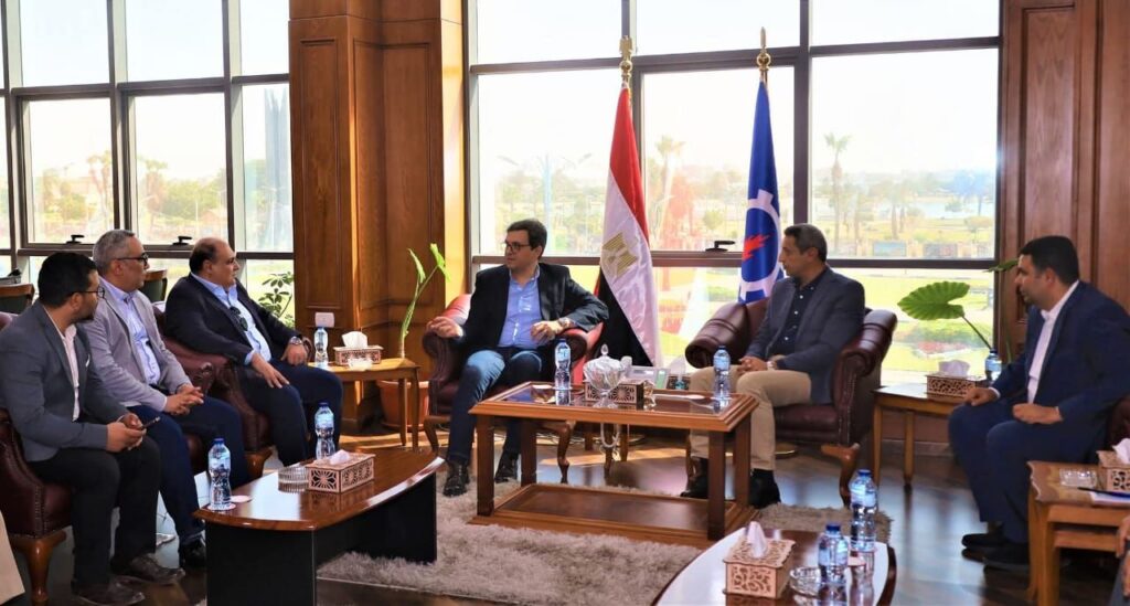 img-20251021-wa00382219832713703736730-1024x549 محافظ السويس يستقبل وزير الثقافة لبحث سبل دعم الأنشطة الإبداعية ومستجدات عددٍ من المشروعات الثقافية بالمحافظة