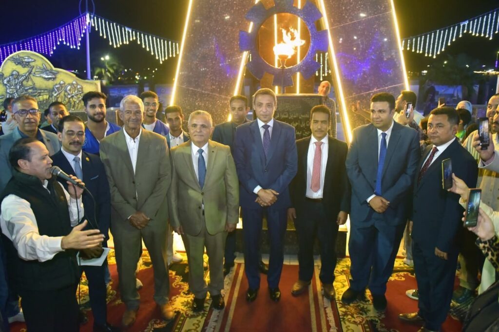 img-20251021-wa00473153813018141295401-1024x682 محافظ السويس يُوقد شعلة النصر إيذانًا ببدء الإحتفال بالعيد القومي للمحافظة 24 أكتوبر 1973