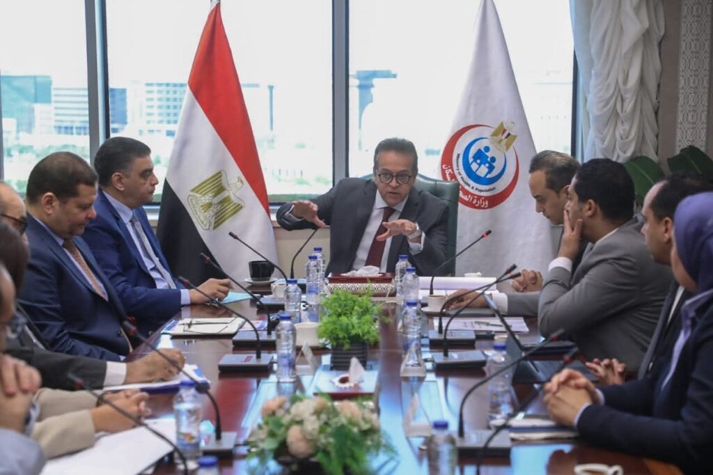 fb_img_17620904916894545845587266800435-1024x682 نائب رئيس الوزراء وزير الصحة يبحث مع «اتصالات مصر» تطوير المنظومة الصحية الرقمية