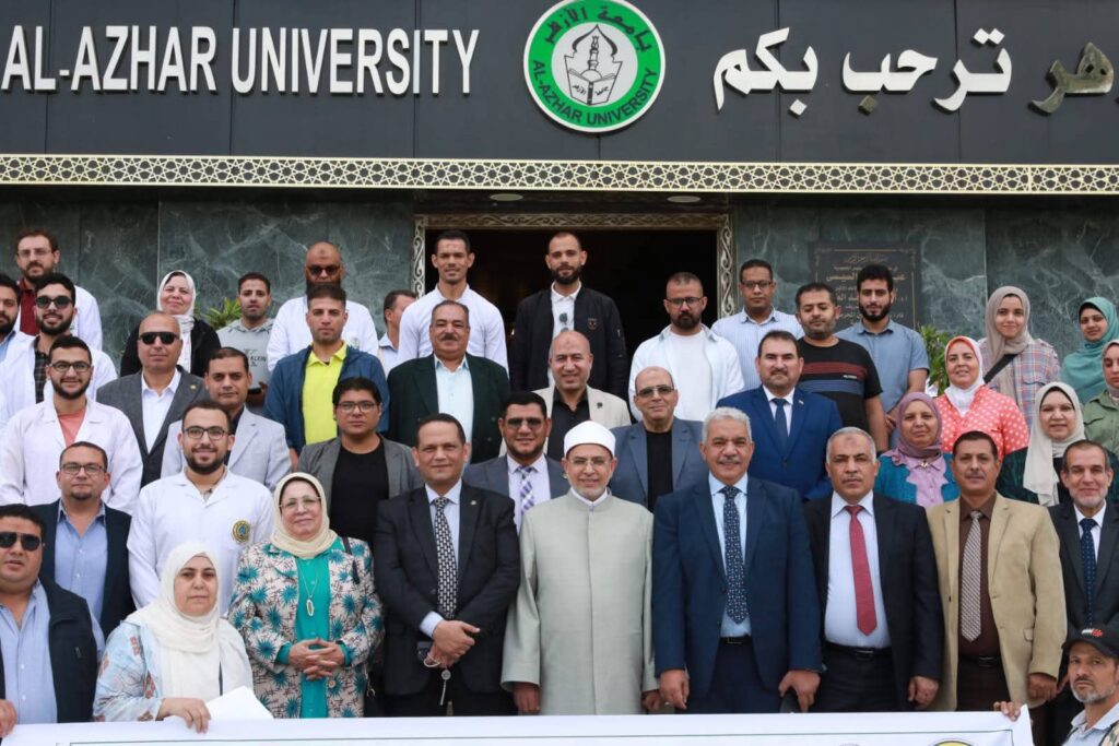 fb_img_17621087906513734954461189215317-1024x683 جامعة الأزهر تسير قافلة طبية وتنموية شاملة إلى محافظة مرسى مطروح